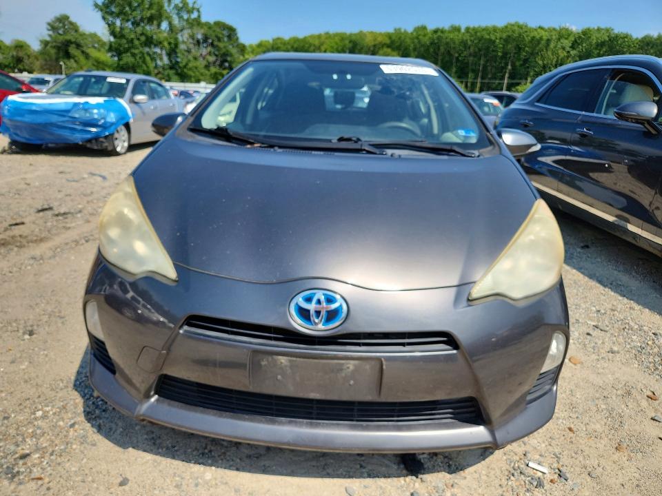 Photo 5 from auction – 2013 TOYOTA PRIUS C with VIN JTDKDTB36D1540653
