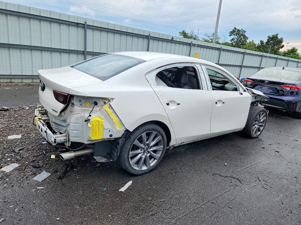Photo 3 from auction – 2021 MAZDA 3 with VIN JM1BPACL2M1316354