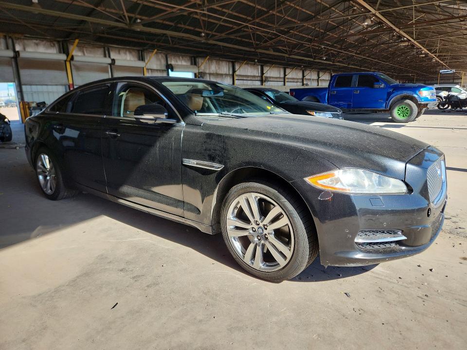 Photo 4 from auction – 2011 JAGUAR XJL with VIN SAJWA2GB4BLV18528