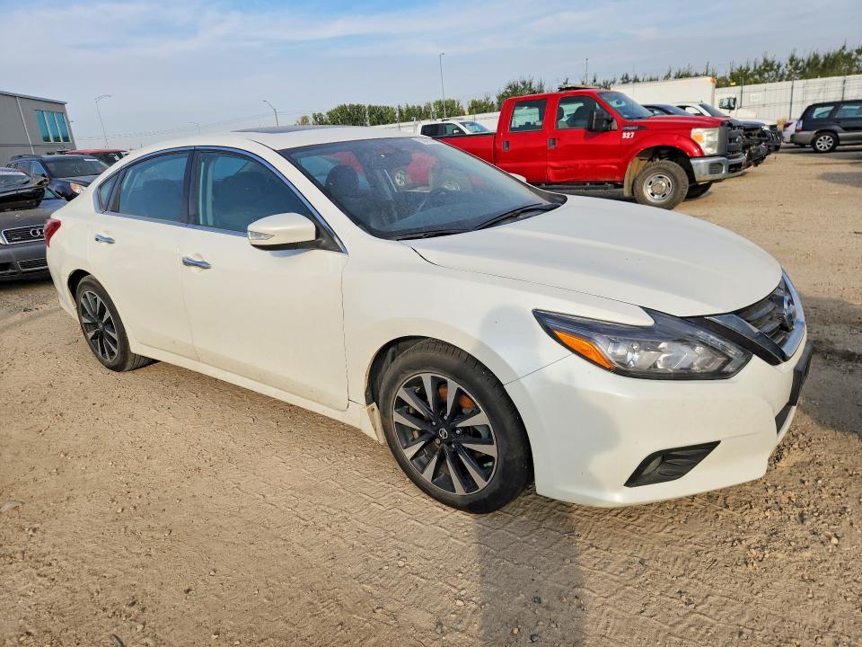 Photo 4 from auction – 2018 NISSAN ALTIMA with VIN 1N4AL3AP6JC260417