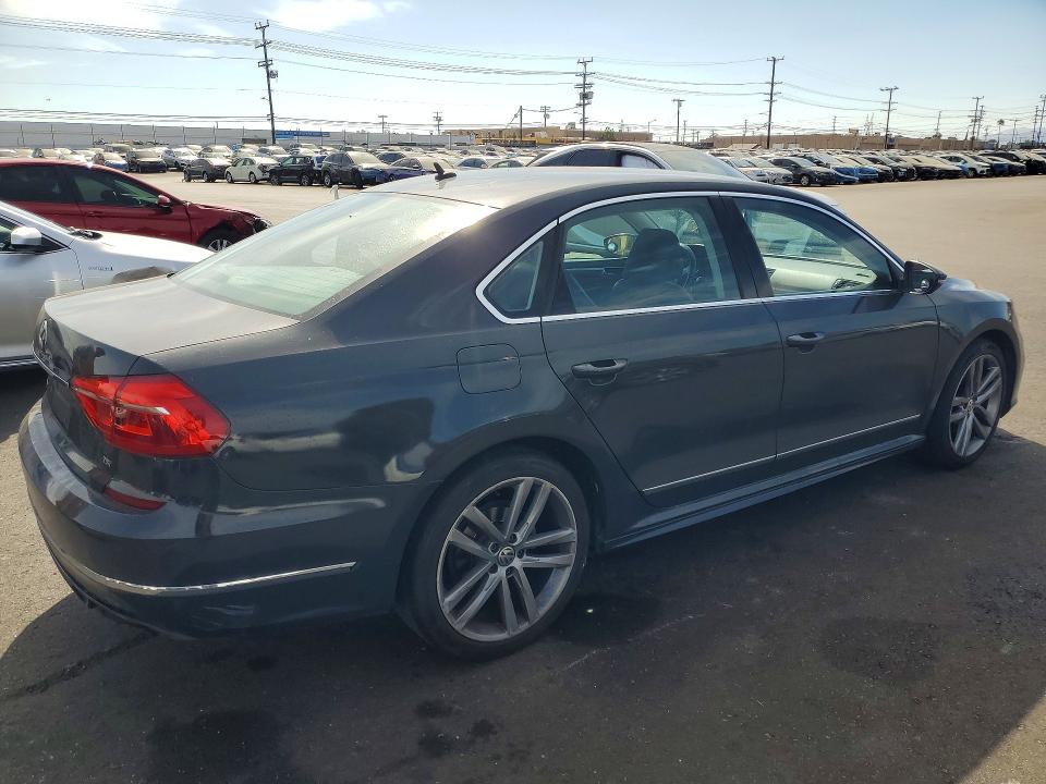 Photo 3 from auction – 2016 VOLKSWAGEN PASSAT with VIN 1VWAT7A32GC046349