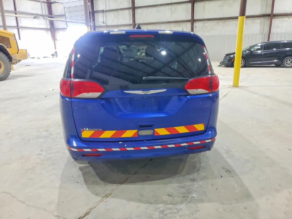 Photo 6 from auction – 2021 CHRYSLER VOYAGER with VIN 2C4RC1CG5MR557169
