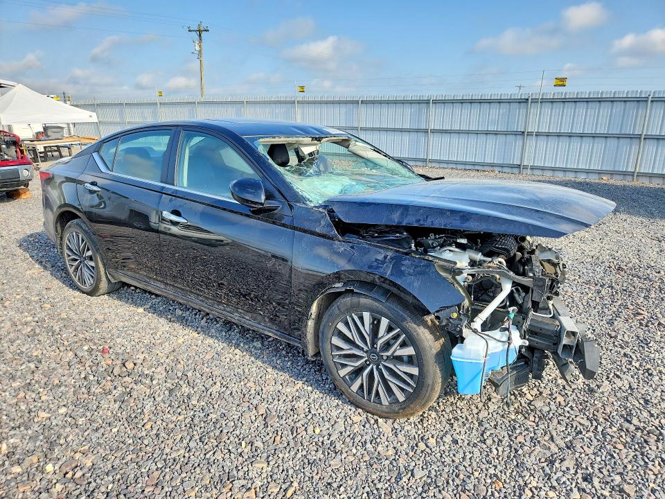 Photo 4 from auction – 2024 NISSAN ALTIMA with VIN 1N4BL4DW6RN303280