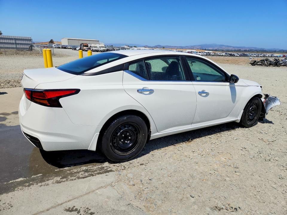 Photo 3 from auction – 2024 NISSAN ALTIMA with VIN 1N4BL4BV2RN424902