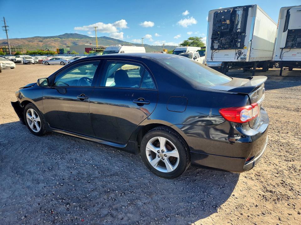 Photo 2 from auction – 2013 TOYOTA COROLLA with VIN 2T1BU4EE8DC972787