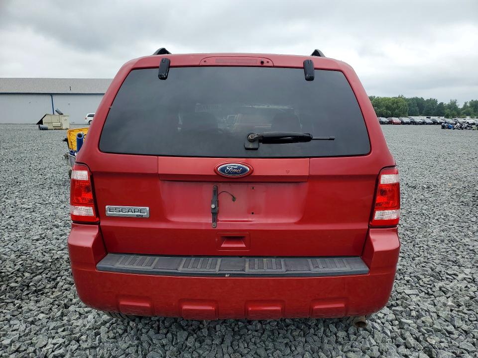 Photo 6 from auction – 2010 FORD ESCAPE with VIN 1FMCU9D76AKD17666