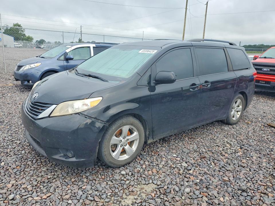 TOYOTA SIENNA 2014 with VIN 5TDKK3DC8ES454395 - Photo from auction