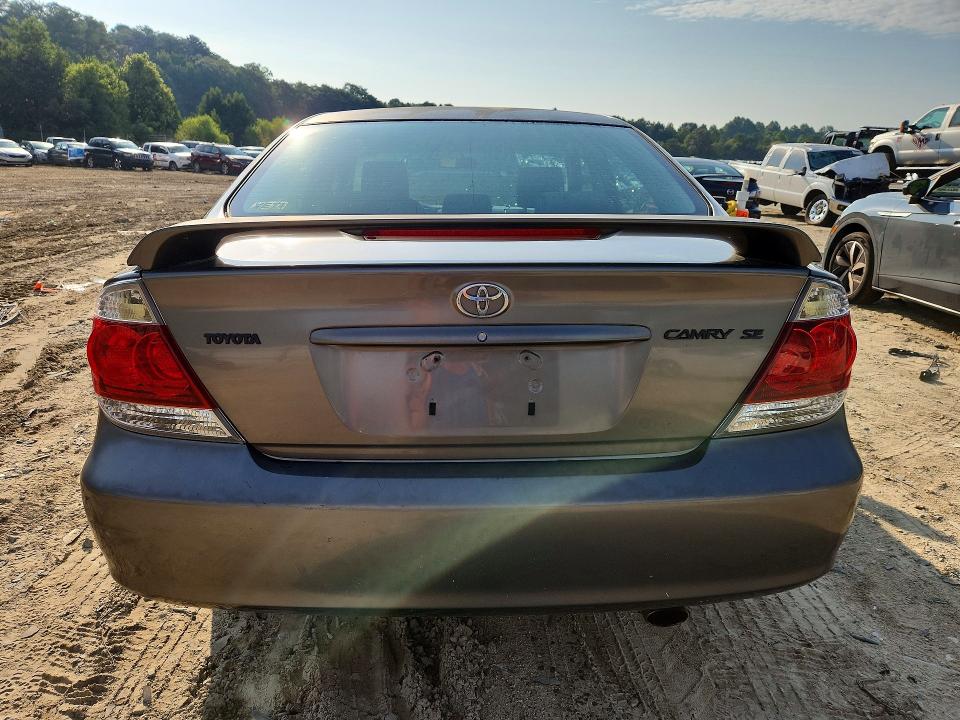 Снимка 6 от търг – 2006 TOYOTA CAMRY с VIN JTDBE30KX63064695
