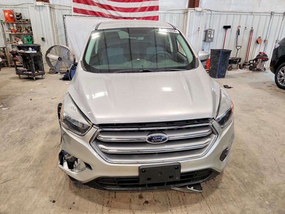 صورة رقم 5 من المزاد - 2017 FORD ESCAPE مع VIN 1FMCU0GD7HUB08917