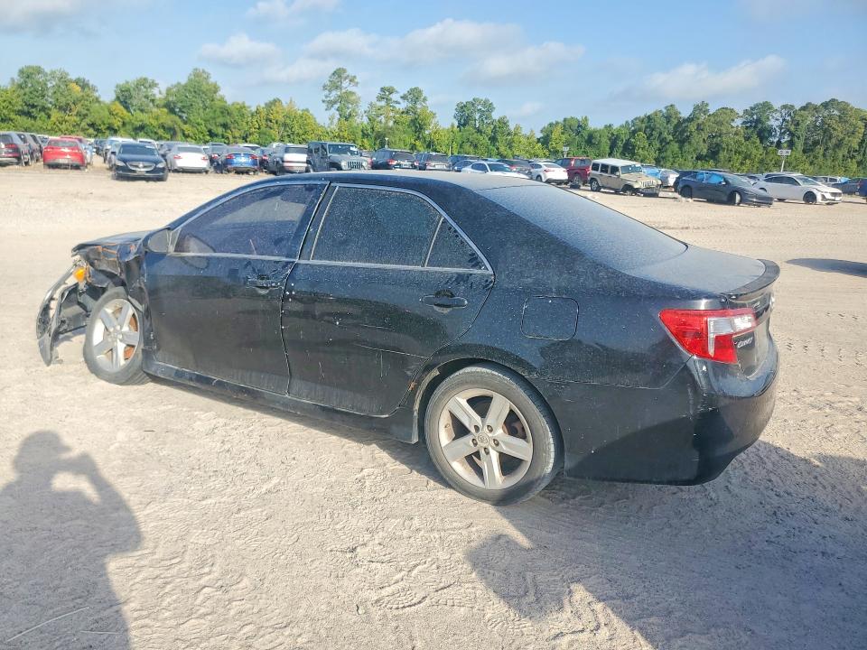 Zdjęcie 2 z aukcji – 2014 TOYOTA CAMRY z VIN 4T1BF1FK8EU407792