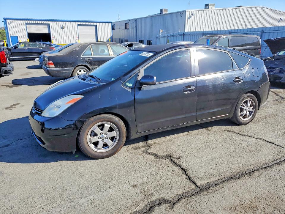 TOYOTA PRIUS 2005 with VIN JTDKB20U953054159 - Photo from auction