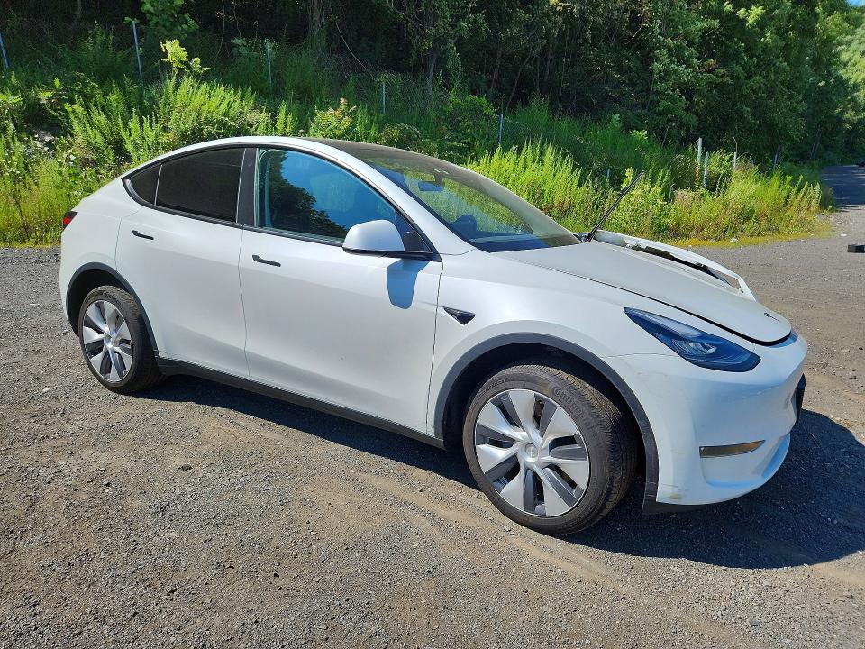 Photo 4 from auction – 2023 TESLA MODEL Y with VIN 7SAYGDEE0PA109533
