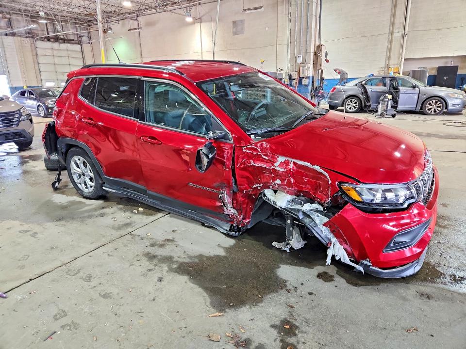 Photo 4 from auction – 2025 JEEP COMPASS with VIN 3C4NJDBN9ST620497