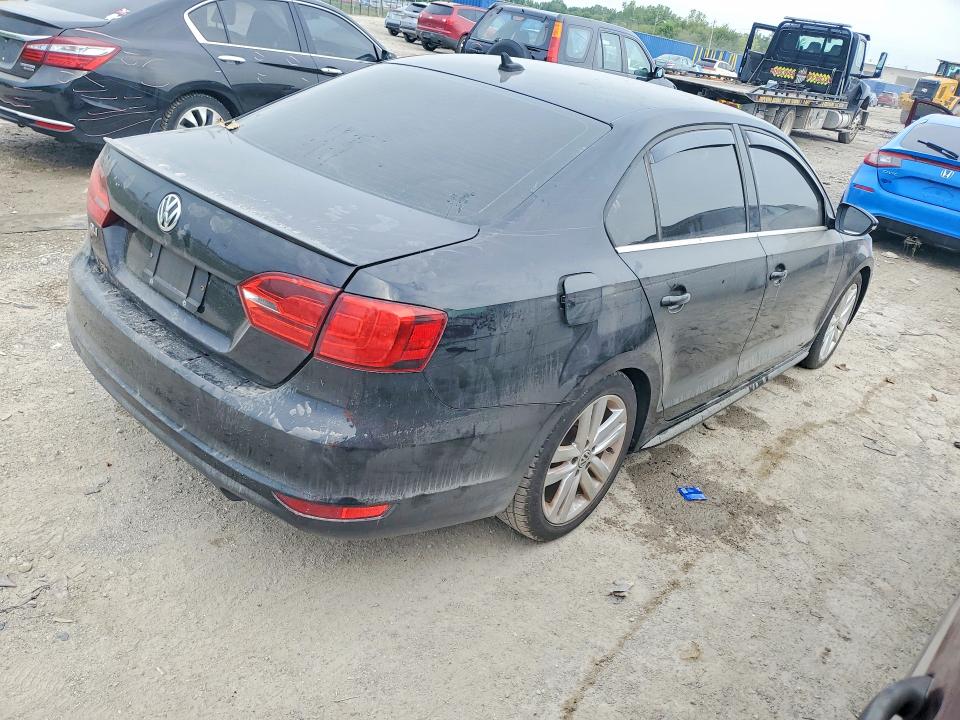 Photo 3 from auction – 2012 VOLKSWAGEN JETTA with VIN 3VW567AJ2CM460182