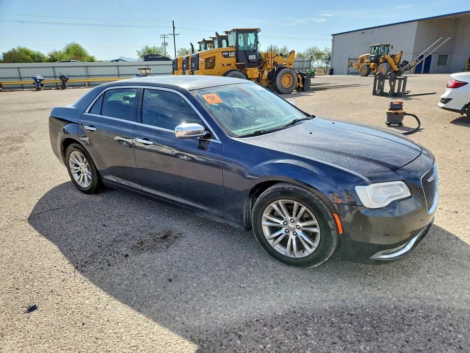 Photo 4 from auction – 2015 CHRYSLER 300C with VIN 2C3CCAEGXFH903622