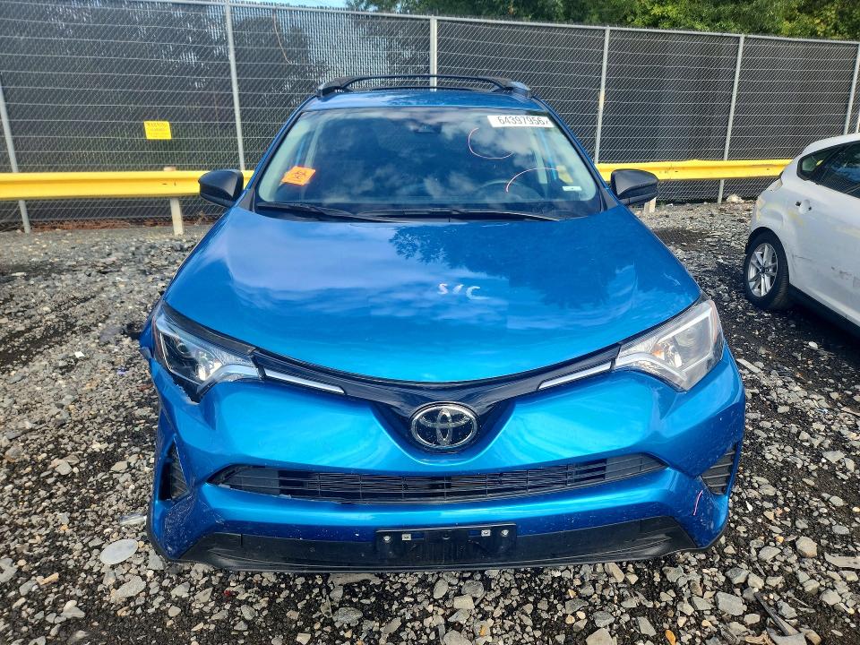 Photo 5 from auction – 2017 TOYOTA RAV4 with VIN 2T3BFREV0HW568773