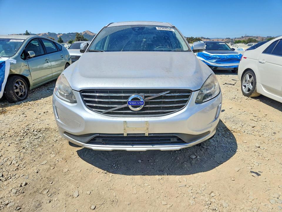 Photo 5 from auction – 2016 VOLVO XC60 with VIN YV440MDK8G2880980