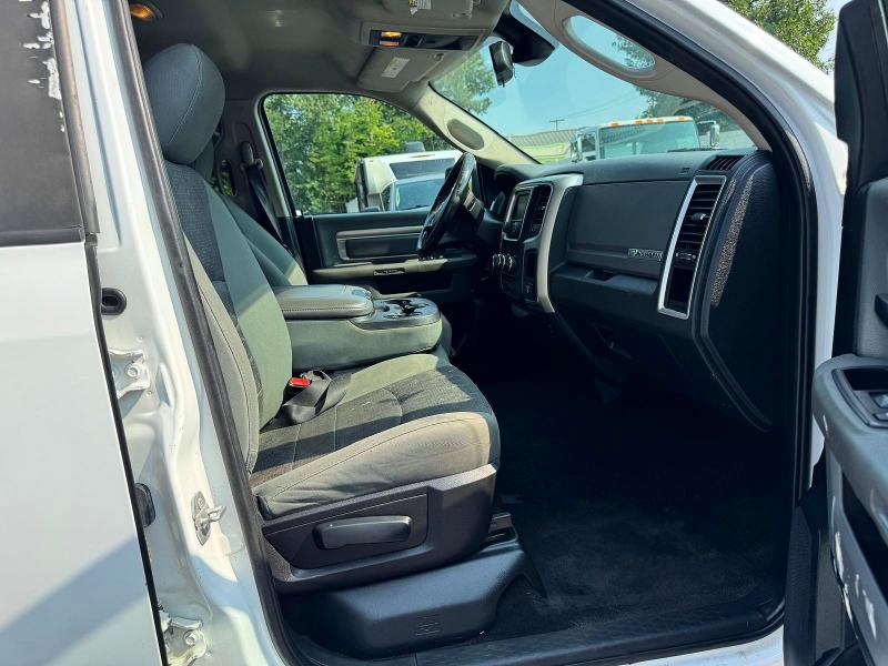 Photo 9 from auction – 2016 RAM 1500 with VIN 1C6RR7GT5GS184069