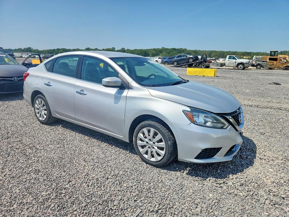Photo 4 from auction – 2018 NISSAN SENTRA with VIN 3N1AB7AP9JY299260