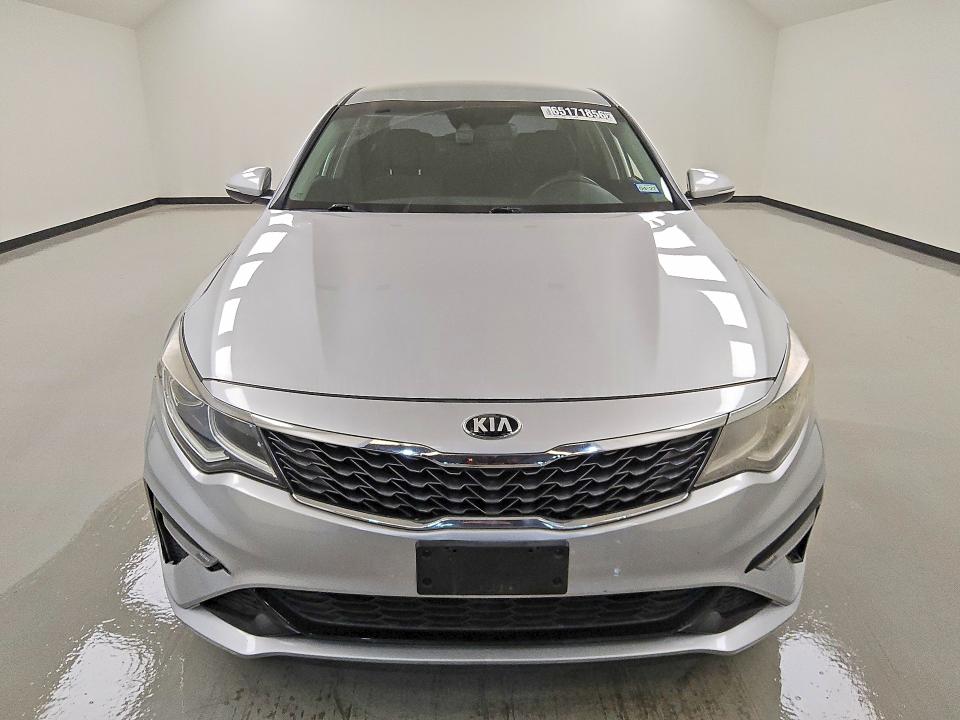 Photo 5 from auction – 2019 KIA OPTIMA with VIN 5XXGT4L30KG374368