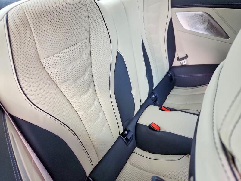 Фото 10 с аукциона – 2019 BMW M850XI с VIN WBABC4C51KBU96414