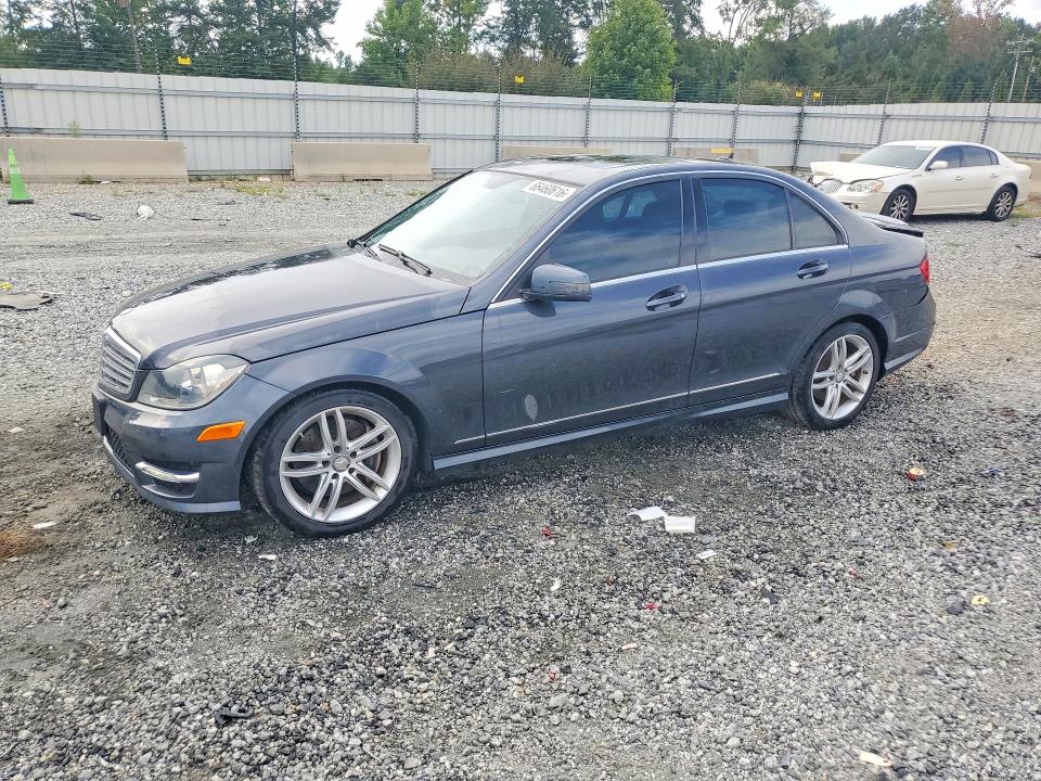 MERCEDES-BENZ C 2013 with VIN WDDGF8AB8DR286070 - Photo from auction