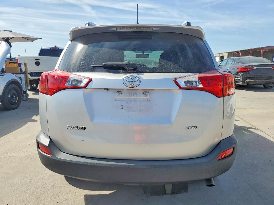 Photo 6 from auction – 2014 TOYOTA RAV4 with VIN JTMDFREV1ED084984