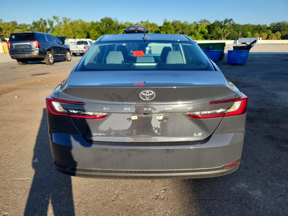 Photo 6 from auction – 2026 TOYOTA CAMRY with VIN 4T1DAACK1TU693526