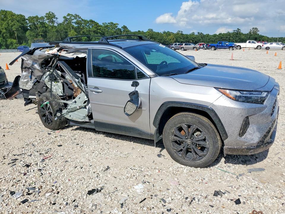 Photo 4 from auction – 2023 TOYOTA RAV4 with VIN 4T3T6RFV3PU125373
