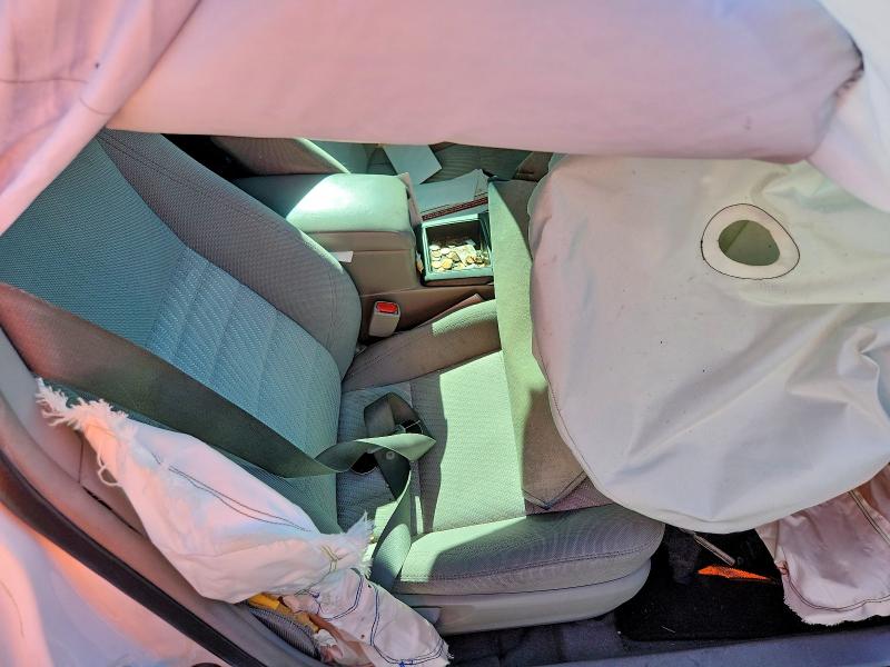 Снимка 13 от търг – 2016 TOYOTA CAMRY с VIN 4T1BF1FKXGU532697