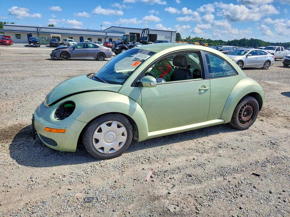 VOLKSWAGEN NEW BEETLE 2010 с VIN 3VWPG3AGXAM010277 - Снимка от търг