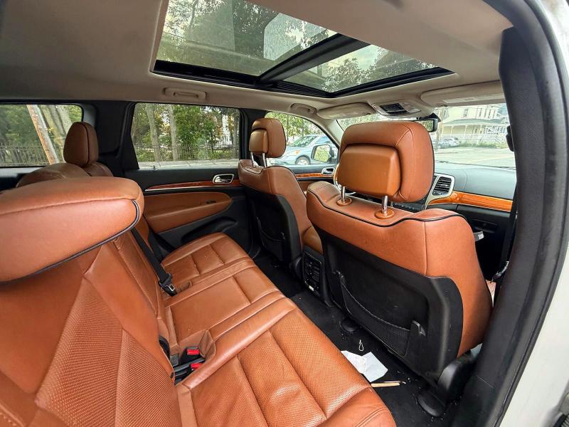 Photo 6 from auction – 2012 JEEP GRAND CHEROKEE with VIN 1C4RJFCG5CC288648