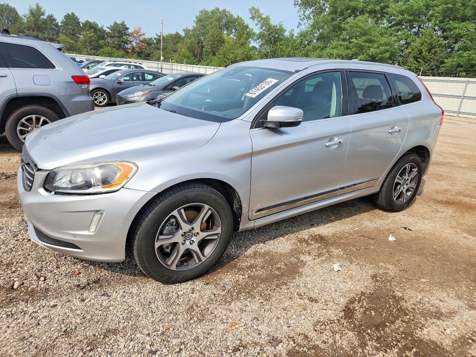 VOLVO XC60 2014 with VIN YV4902DZ8E2513517 - Photo from auction