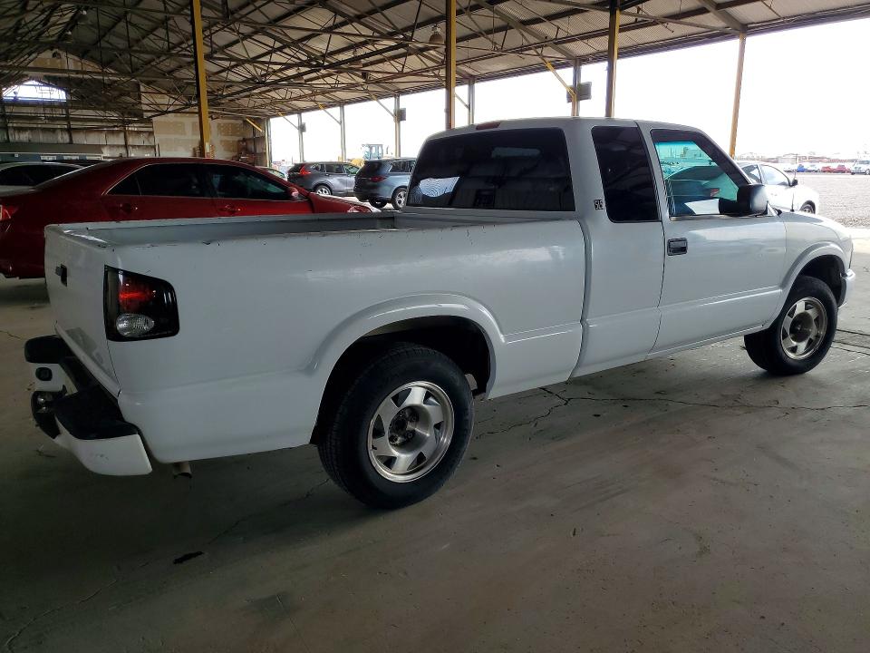 Photo 3 from auction – 2001 GMC SONOMA with VIN 1GTCS19WX18233570