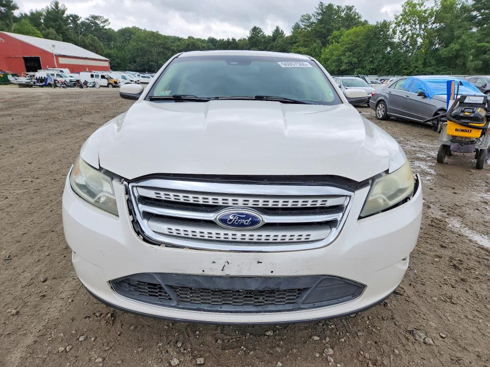 Photo 5 from auction – 2010 FORD TAURUS with VIN 1FAHP2KT9AG117365