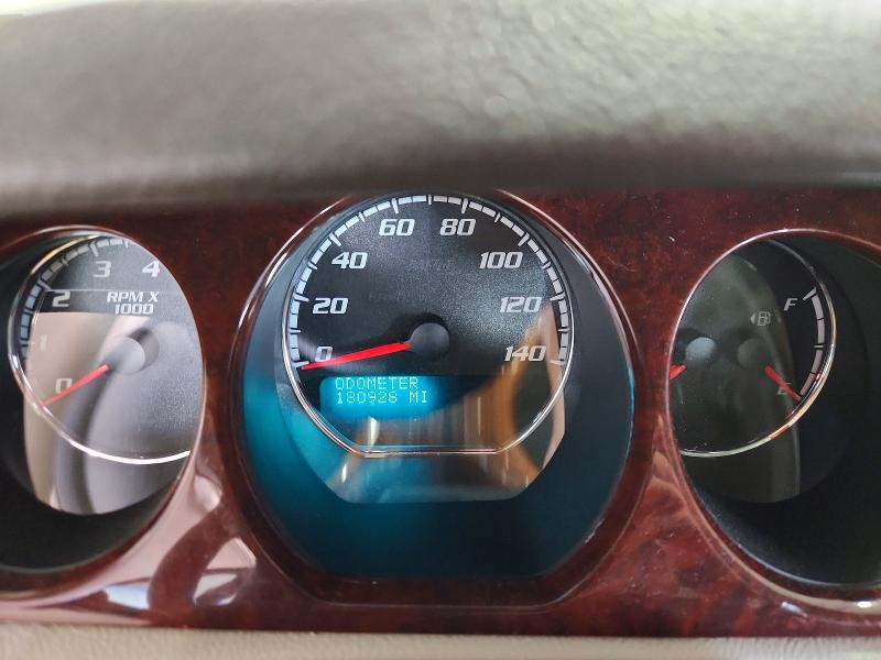 Photo 9 from auction – 2010 BUICK LUCERNE with VIN 1G4HD5EM2AU109372