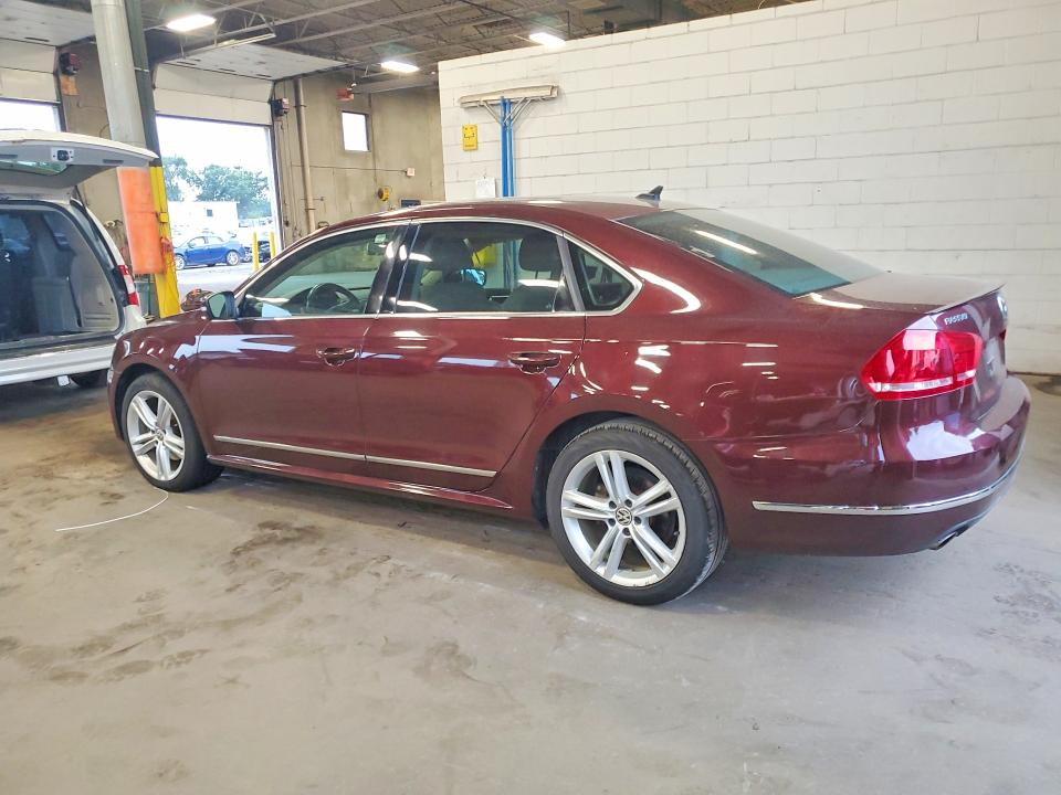 Photo 2 from auction – 2014 VOLKSWAGEN PASSAT with VIN 1VWCM7A39EC077715