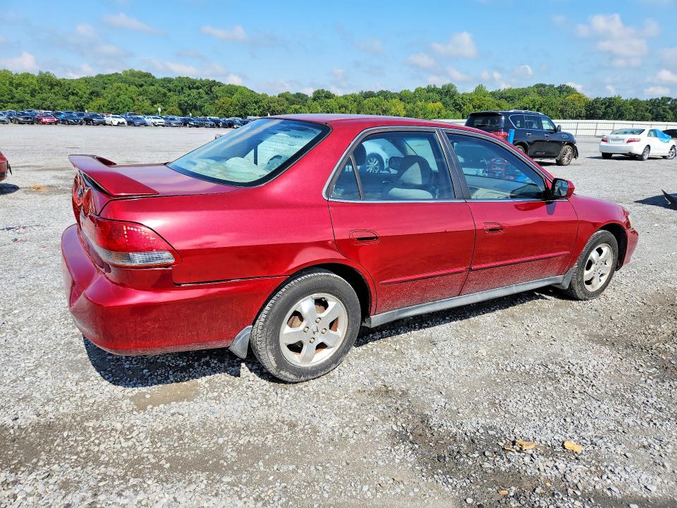 Photo 3 from auction – 2002 HONDA ACCORD with VIN 1HGCG56732A064574