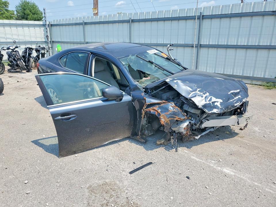 Фото 4 с аукциона – 2006 LEXUS IS с VIN JTHCK262765007694