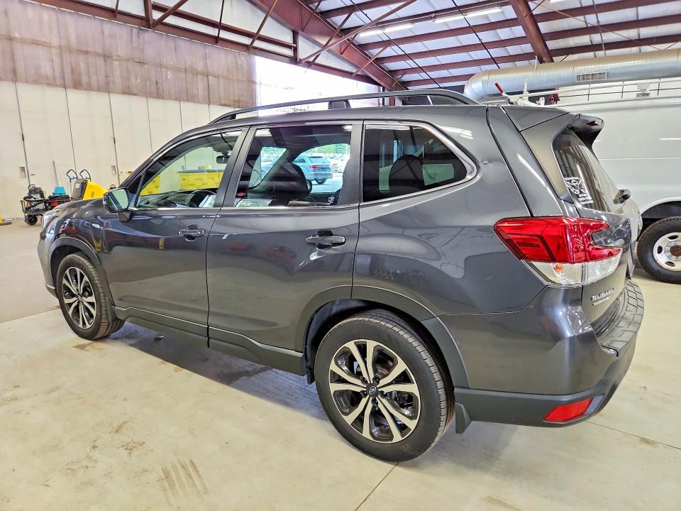 Photo 2 from auction – 2020 SUBARU FORESTER with VIN JF2SKAUC4LH462372