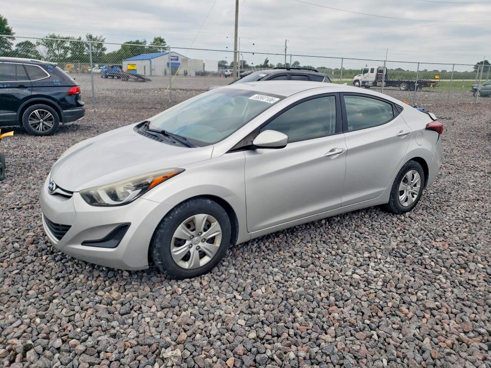 HYUNDAI ELANTRA 2016 with VIN 5NPDH4AE7GH674199 - Photo from auction