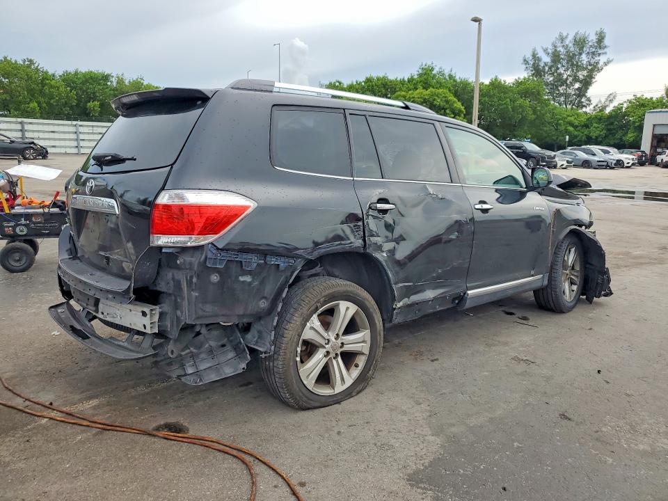Photo 3 from auction – 2011 TOYOTA HIGHLANDER with VIN 5TDYK3EH6BS026342
