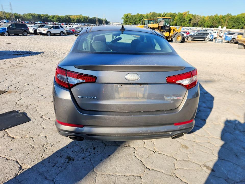 Photo 6 from auction – 2013 KIA OPTIMA with VIN 5XXGR4A6XDG150295