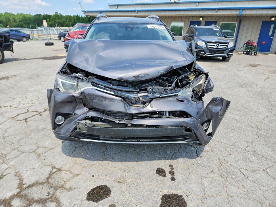 Photo 5 from auction – 2017 TOYOTA RAV4 with VIN 2T3WFREV9HW400695