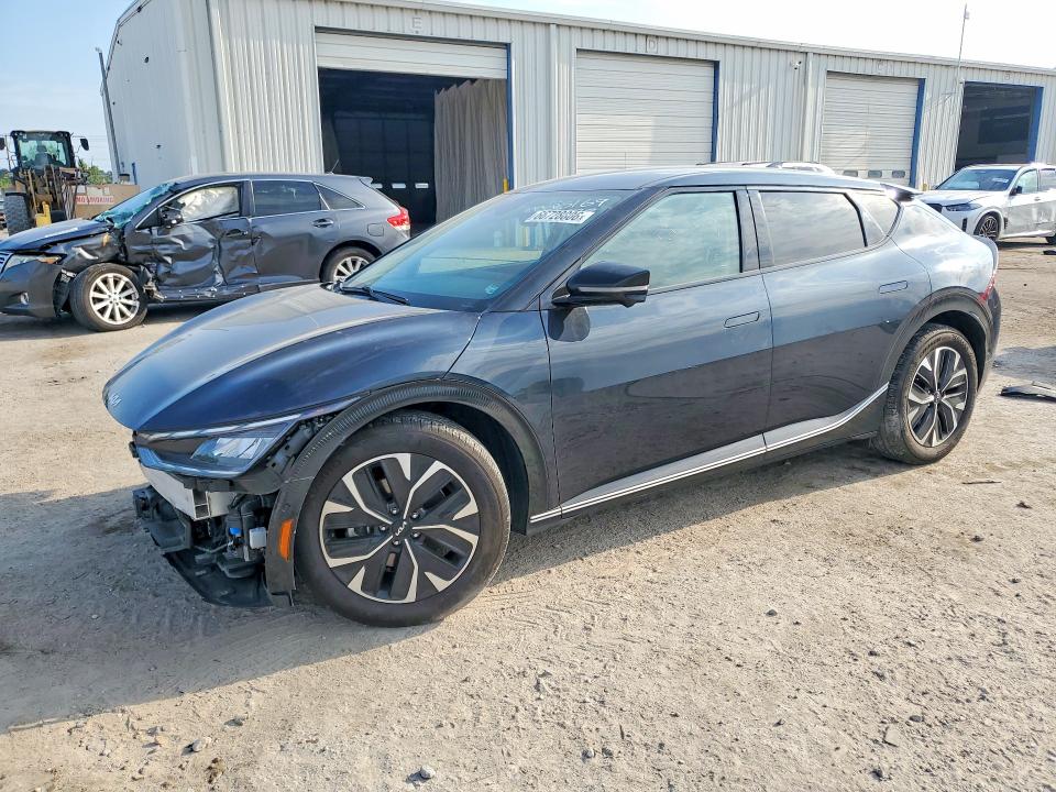 KIA EV6 2024 с VIN KNDC34LA1R5220005 - Фото с аукциона