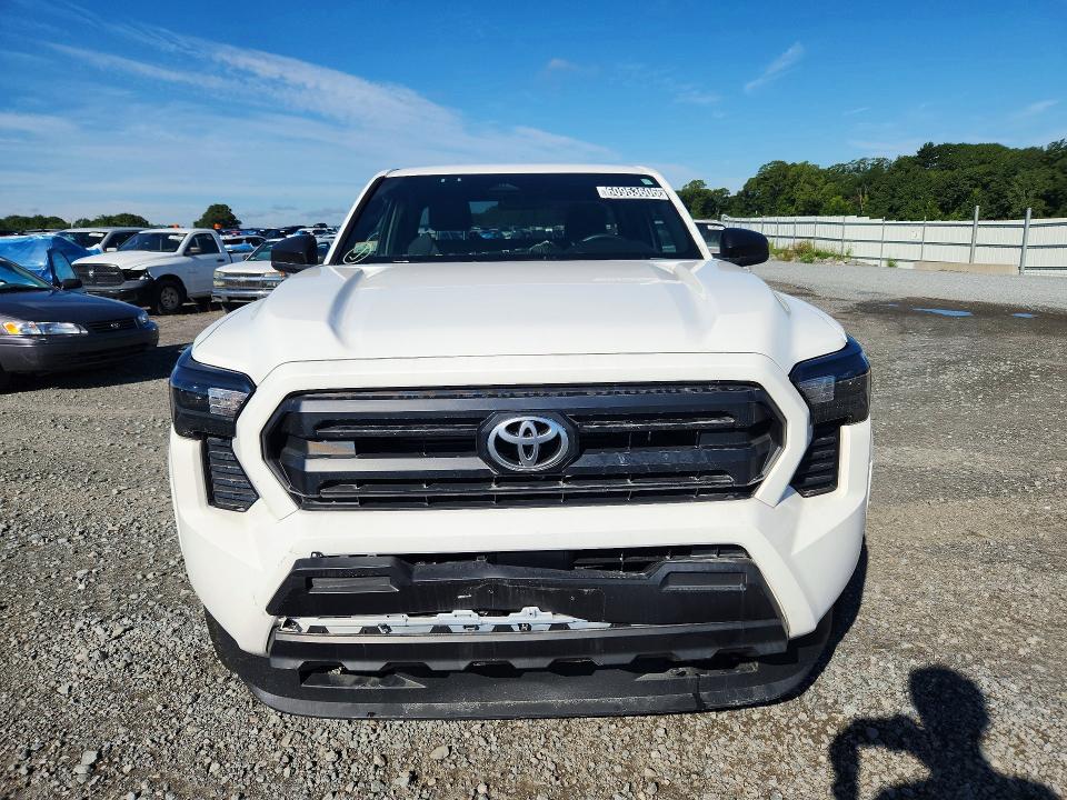 Photo 5 from auction – 2024 TOYOTA TACOMA with VIN 3TYJDAHN1RT012249