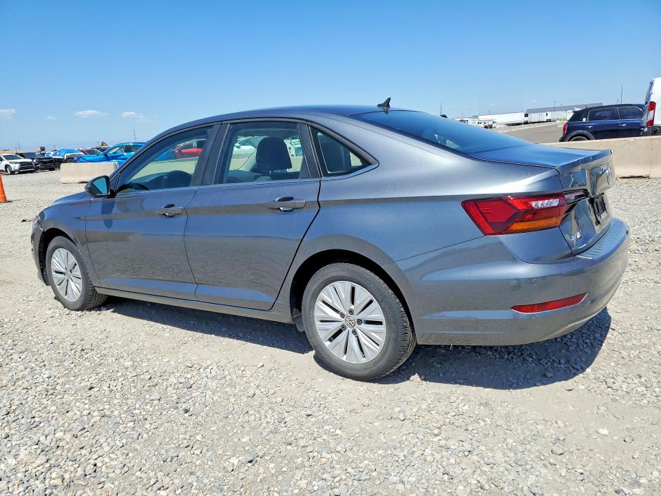 Photo 2 from auction – 2019 VOLKSWAGEN JETTA with VIN 3VWC57BU8KM154136
