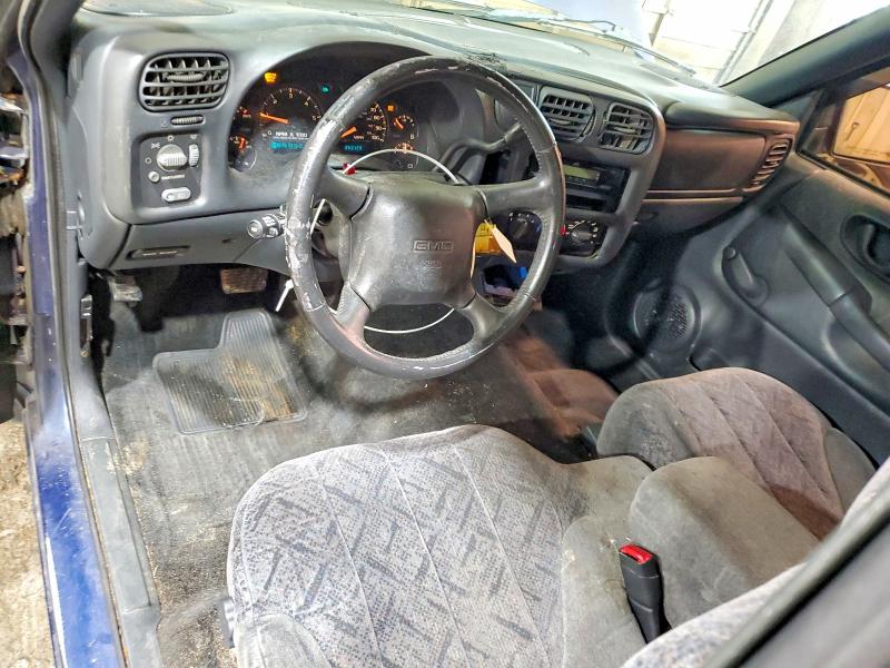 Photo 8 from auction – 2002 GMC SONOMA with VIN 1GTCS19W128185717
