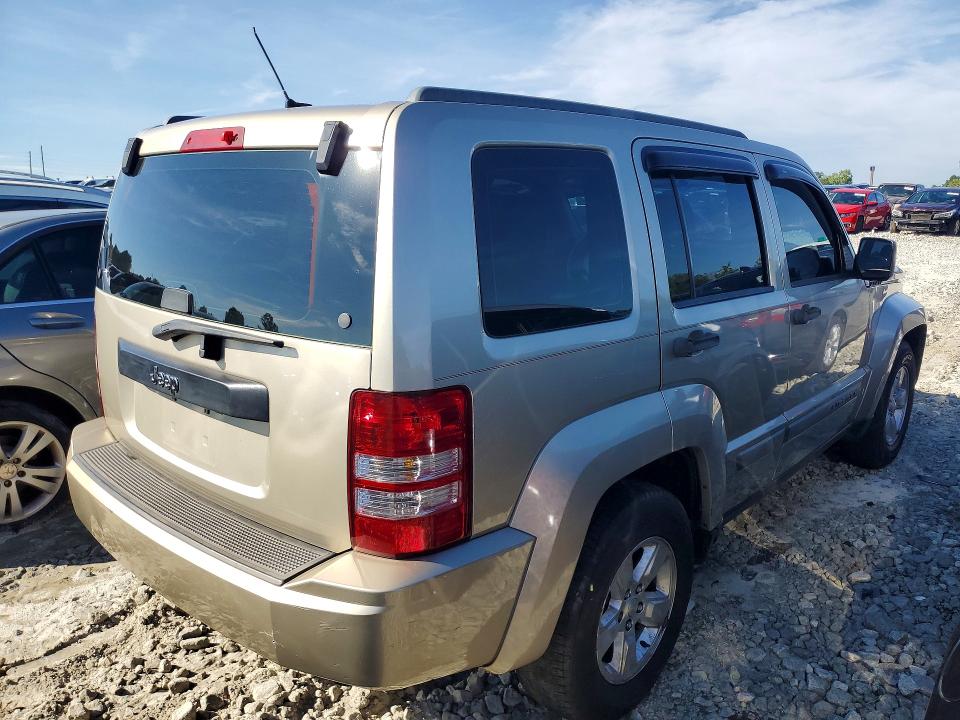 Photo 3 from auction – 2010 JEEP LIBERTY with VIN 1J4PP2GK1AW132738