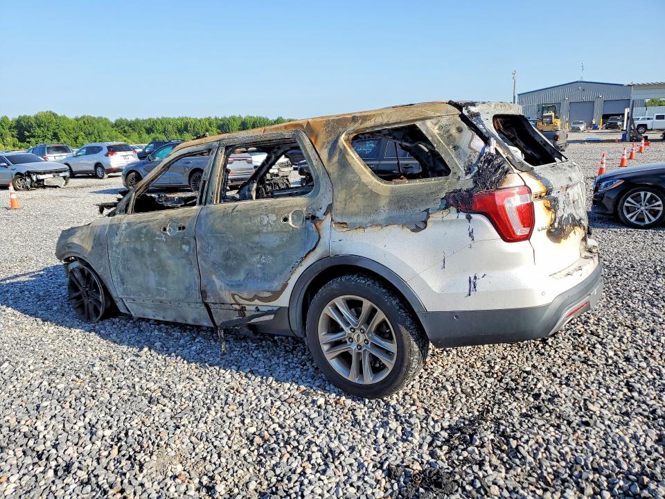 Снимка 2 от търг – 2016 FORD EXPLORER с VIN 1FM5K7F86GGA43597